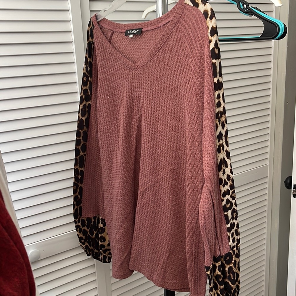 Mauve purple waffle knit top. With leopard print on sleeves